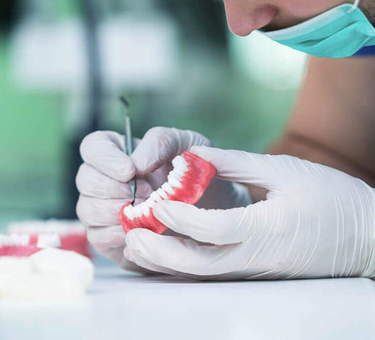 Dentures Brentwood, Essex - Smile HQ
